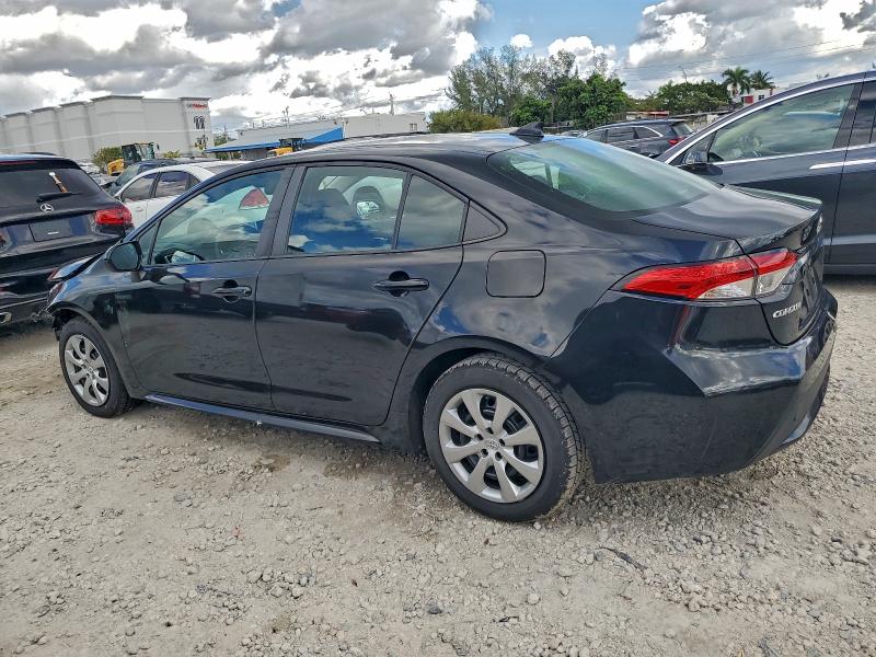 Photo 2 from auction – 2021 TOYOTA COROLLA LE with VIN 5YFEPMAE9MP152423