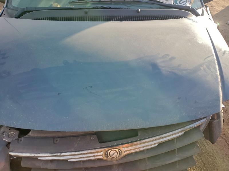 Photo 12 from auction – 2005 CHRYSLER TOWN & COU with VIN 2C4GP44R15R209366