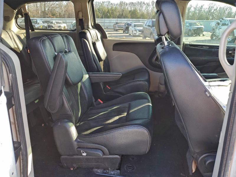 Photo 11 from auction – 2019 DODGE GRAND CARA with VIN 2C4RDGCG3KR591589