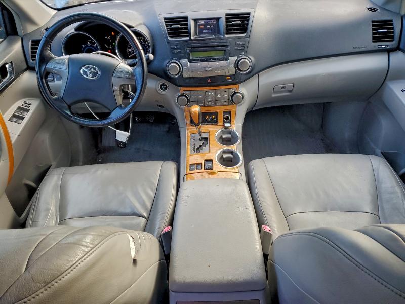 Photo 8 from auction – 2010 TOYOTA HIGHLANDER with VIN JTEJW3EH4A2046595