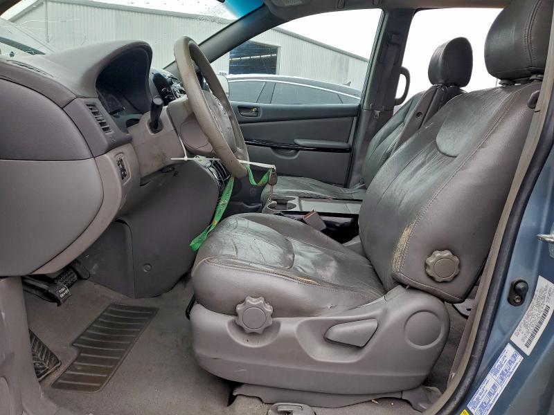 Photo 7 from auction – 2004 TOYOTA SIENNA CE with VIN 5TDZA23C34S177148