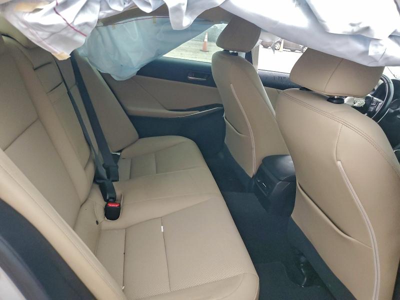 Photo 10 from auction – 2017 LEXUS IS 200T with VIN JTHBA1D24H5048332
