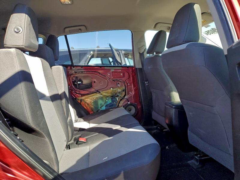 Photo 11 from auction – 2015 TOYOTA RAV4 LE with VIN JTMBFREV7FJ034102