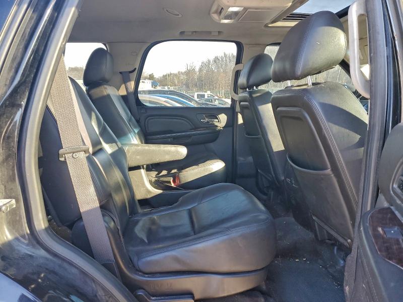 Фото 11 с аукциона – 2012 GMC YUKON DENA с VIN 1GKS2EEF0CR241266