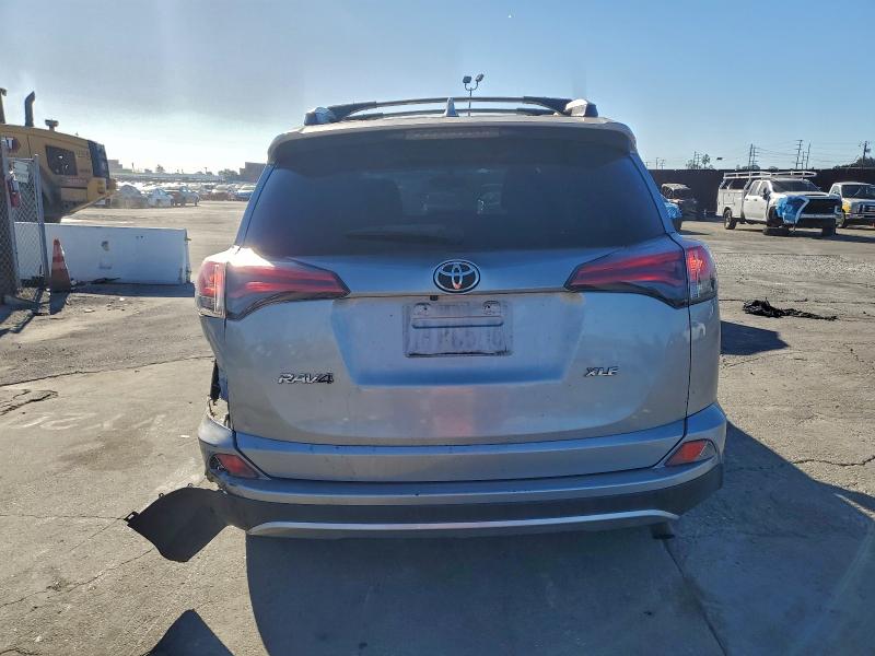 Photo 6 from auction – 2016 TOYOTA RAV4 XLE with VIN 2T3WFREV0GW259918