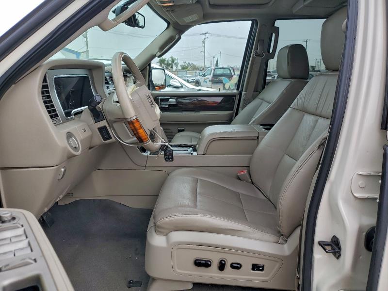 Photo 7 from auction – 2008 LINCOLN NAVIGATOR with VIN 5LMFU27558LJ09181