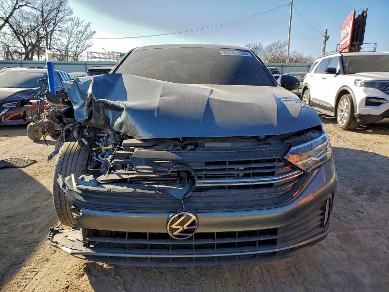 Photo 5 from auction – 2023 VOLKSWAGEN JETTA SPOR with VIN 3VWBM7BU3PM039479