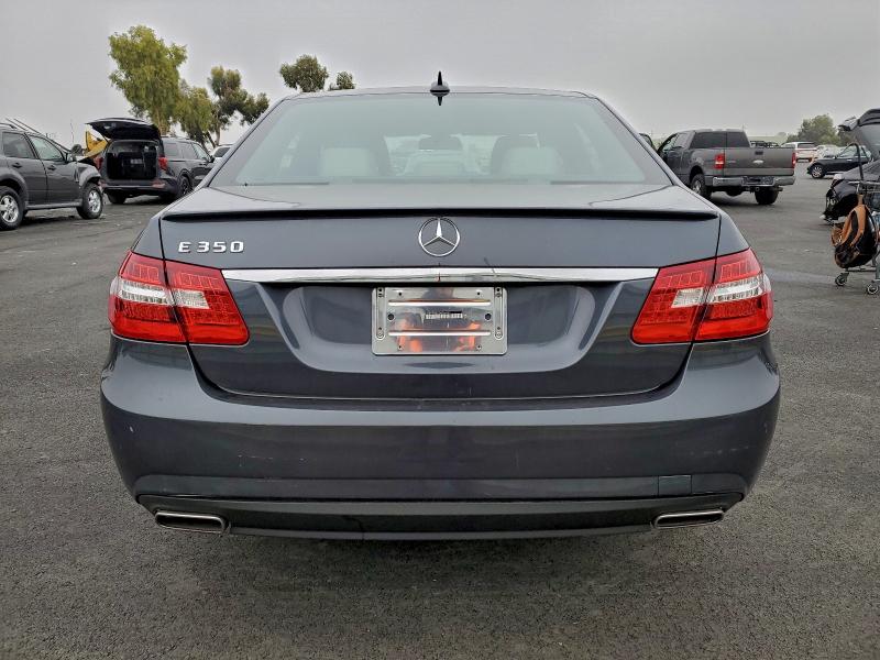 Photo 6 from auction – 2013 MERCEDES-BENZ E 350 with VIN WDDHF5KB1DA754107