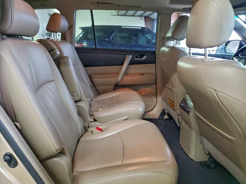 Photo 11 from auction – 2013 TOYOTA HIGHLANDER with VIN 5TDBK3EH1DS244844