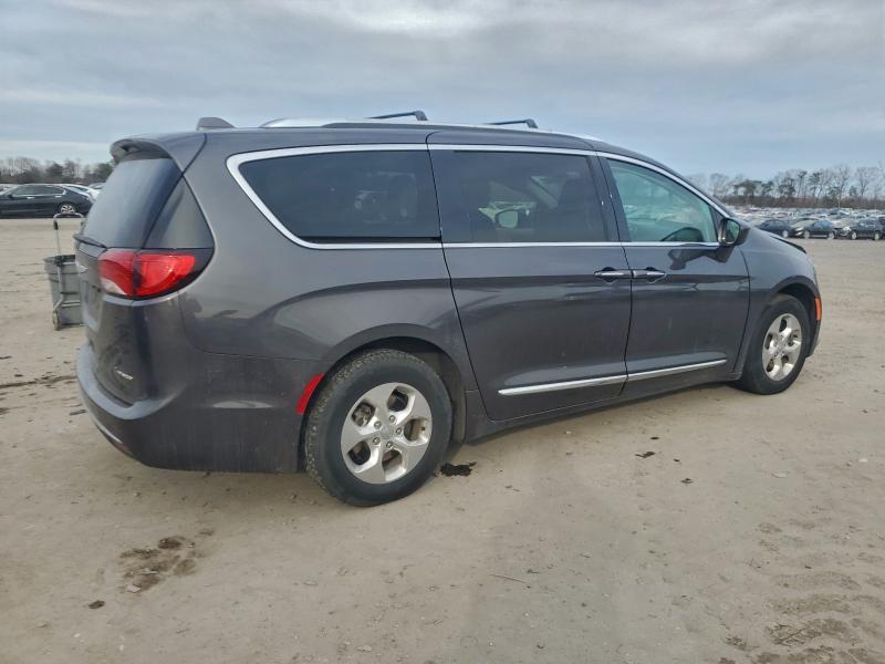 Photo 3 from auction – 2019 CHRYSLER PACIFICA H with VIN 2C4RC1L77KR653527