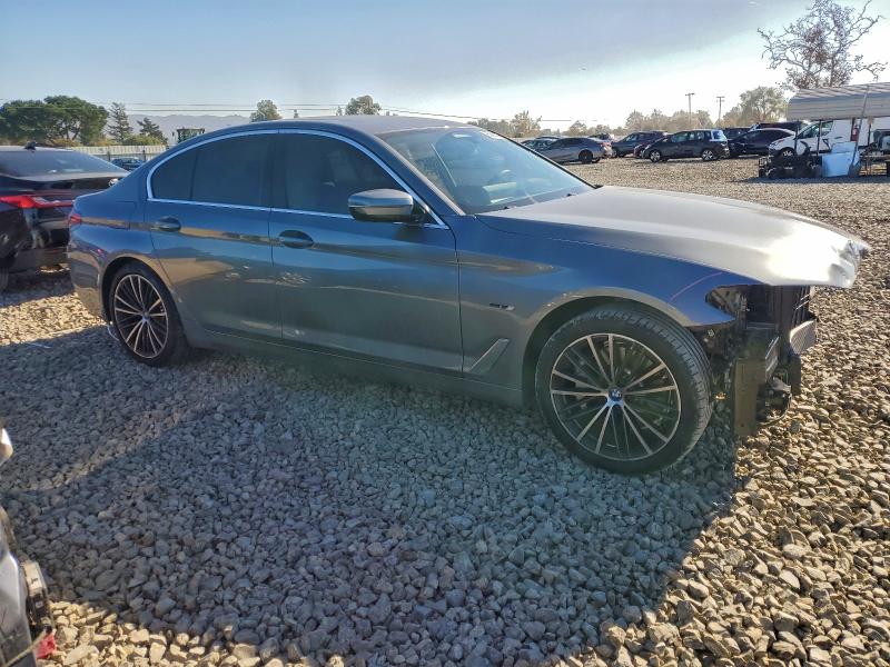 Photo 4 from auction – 2022 BMW 530E with VIN WBA13AG02NCJ01261