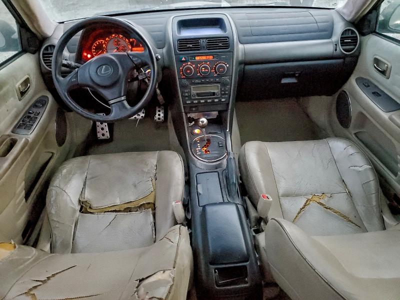 Photo 8 from auction – 2001 LEXUS IS with VIN JTHBD182510013495