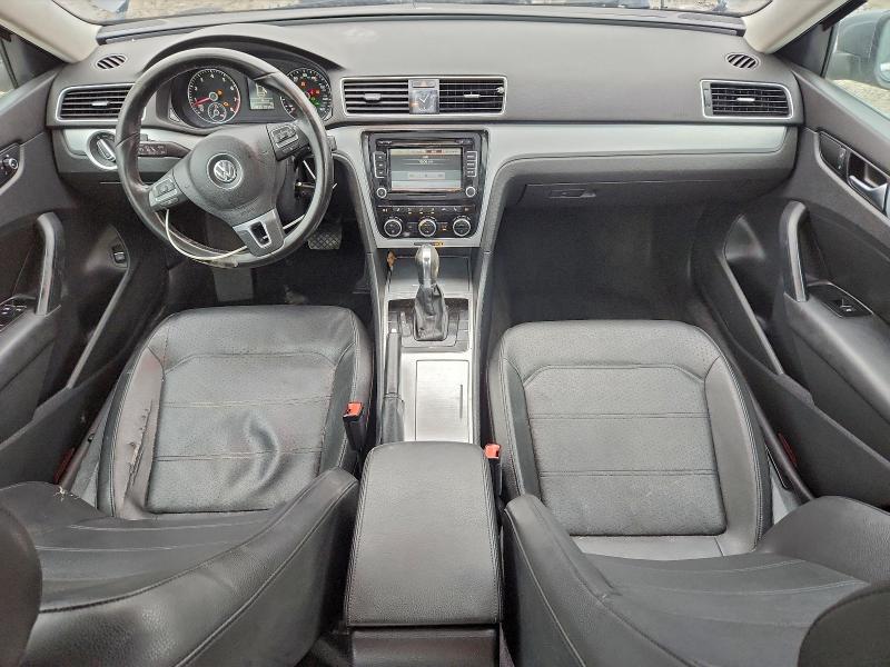 Photo 8 from auction – 2012 VOLKSWAGEN PASSAT SE with VIN 1VWBP7A34CC073264