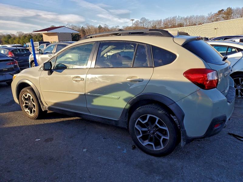 Photo 2 from auction – 2017 SUBARU CROSSTREK with VIN JF2GPAKC5HH264689