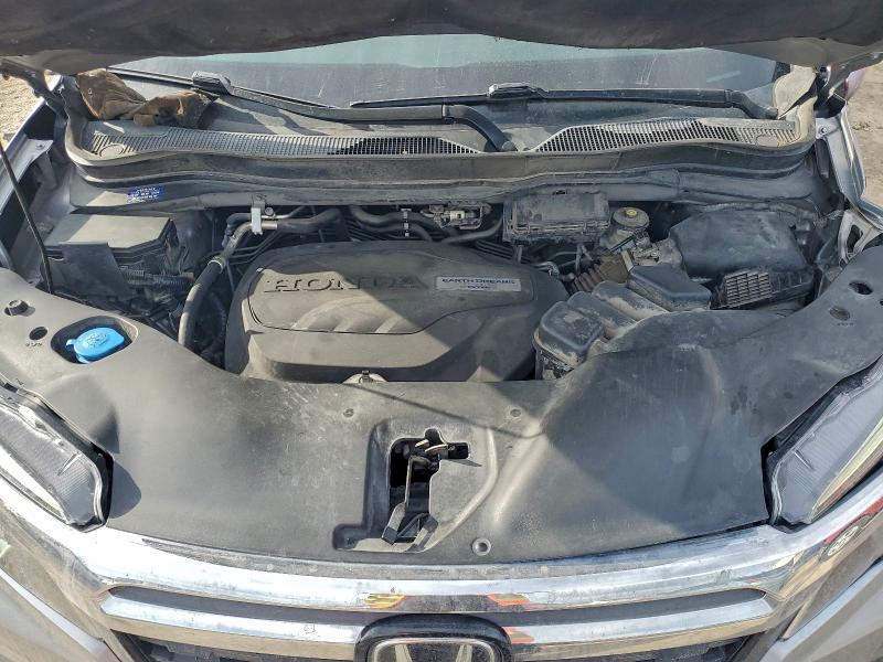 Photo 11 from auction – 2019 HONDA RIDGELINE with VIN 5FPYK3F76KB016797