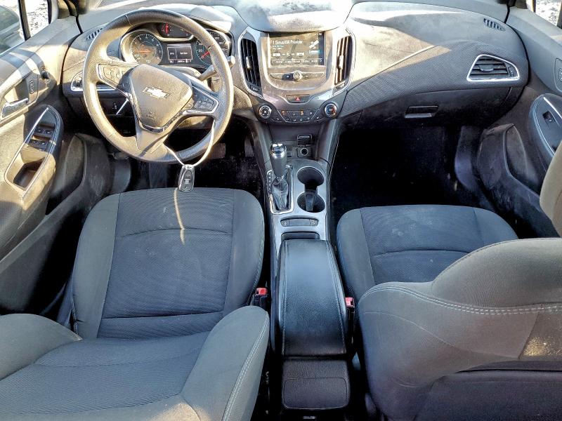 Photo 8 from auction – 2017 CHEVROLET CRUZE LT with VIN 3G1BE6SM1HS577680