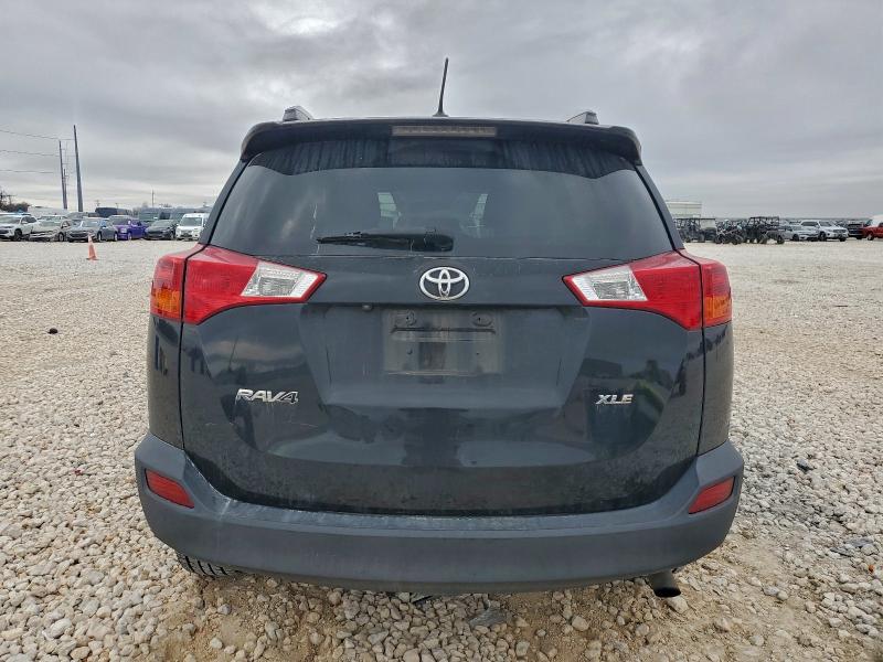 Photo 6 from auction – 2014 TOYOTA RAV4 XLE with VIN 2T3WFREV2EW110391