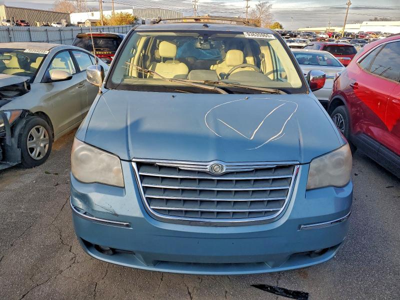 Photo 5 from auction – 2010 CHRYSLER TOWN & COU with VIN 2A4RR6DXXAR126715