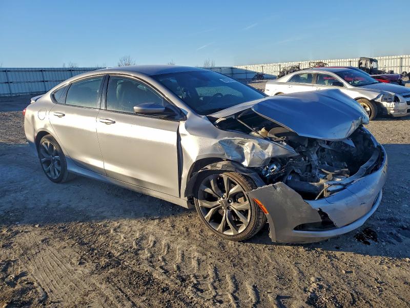 Photo 4 from auction – 2015 CHRYSLER 200 S with VIN 1C3CCCBGXFN506130