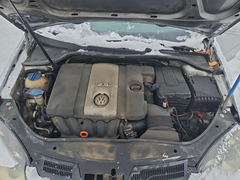 Photo 11 from auction – 2007 VOLKSWAGEN RABBIT with VIN WVWCR71K97W077758