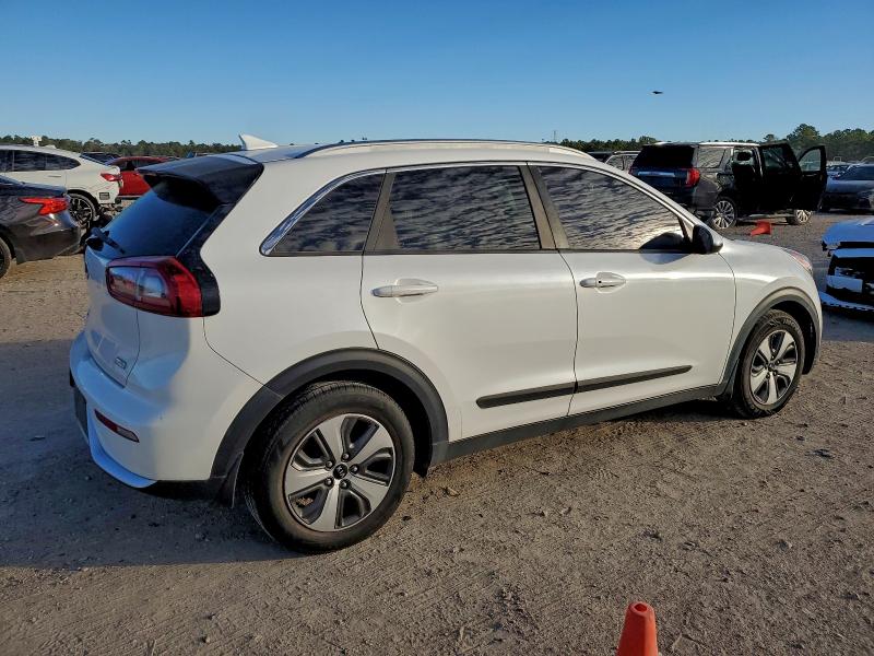 Photo 3 from auction – 2017 KIA NIRO FE with VIN KNDCB3LCXH5078671