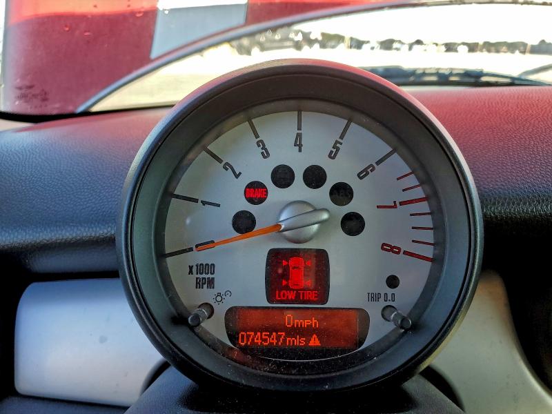 Photo 9 from auction – 2011 MINI COOPER with VIN WMWSU3C59BT184536