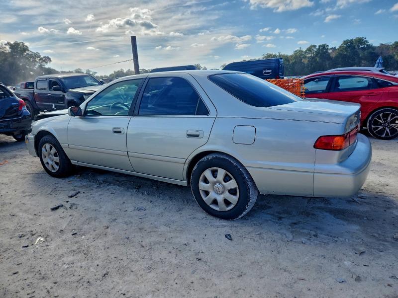 Photo 2 from auction – 2000 TOYOTA CAMRY CE with VIN 4T1BG22K6YU711720