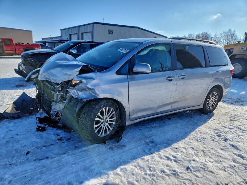 Photo 1 from auction – 2018 TOYOTA SIENNA XLE with VIN 5TDYZ3DC6JS930188