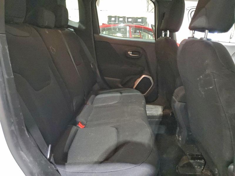 Photo 11 from auction – 2018 JEEP RENEGADE S with VIN ZACCJBAB6JPH50357