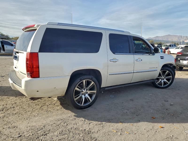 Photo 3 from auction – 2011 CADILLAC ESCALADE E with VIN 1GYS4JEF5BR287084