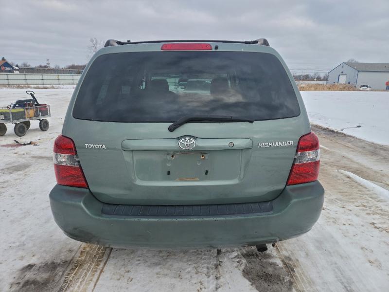 Photo 5 from auction – 2004 TOYOTA HIGHLANDER with VIN JTEGD21A440079941