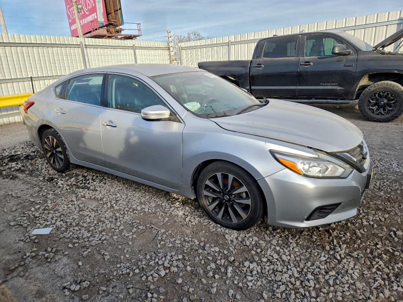 Photo 4 from auction – 2018 NISSAN ALTIMA 2.5 with VIN 1N4AL3AP4JC254504