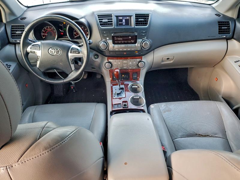 Photo 8 from auction – 2012 TOYOTA HIGHLANDER with VIN 5TDYK3EH5CS082807
