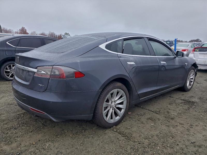 Photo 3 from auction – 2016 TESLA MODEL S with VIN 5YJSA1E28GF133820