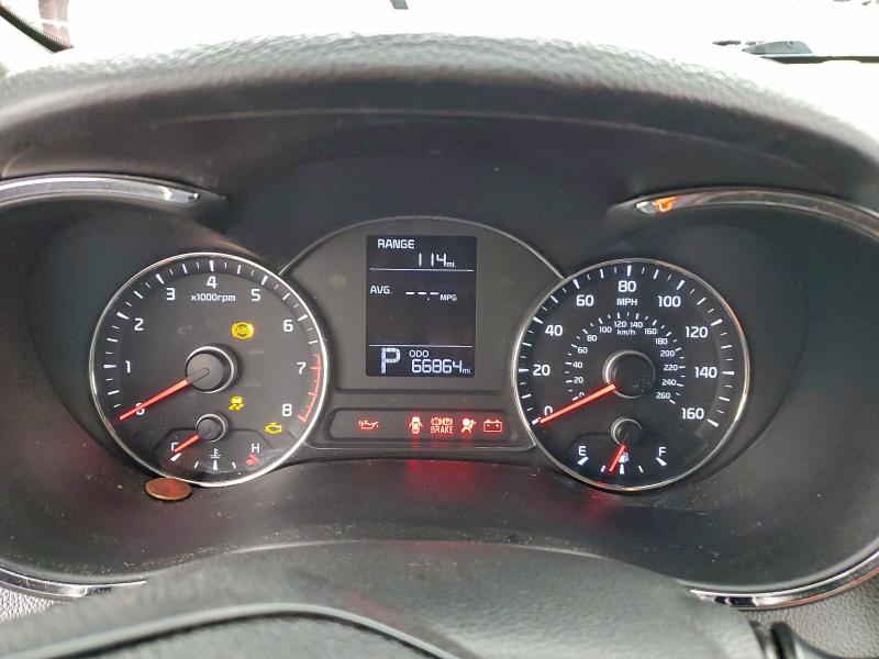 Photo 9 from auction – 2016 KIA FORTE LX with VIN KNAFX4A66G5560275