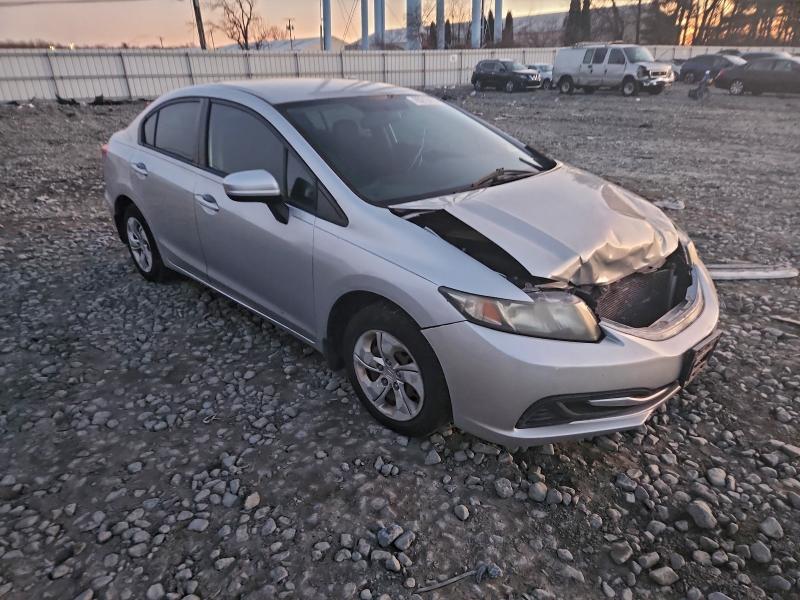 Photo 4 from auction – 2015 HONDA CIVIC LX with VIN 19XFB2E52FE042612
