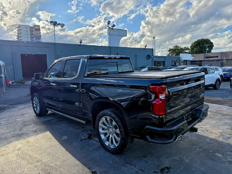 Photo 3 from auction – 2021 CHEVROLET SILVERADO with VIN 1GCUYHET8MZ204025