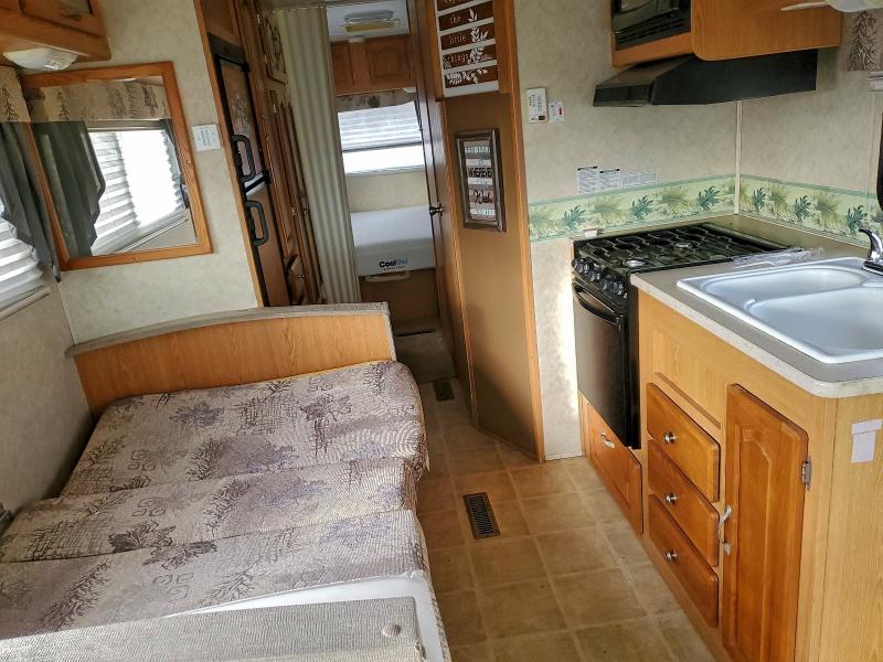 Фото 6 с аукциона – 2004 GEORGETOWN 315 MH с VIN 1F6MF53S140A08112