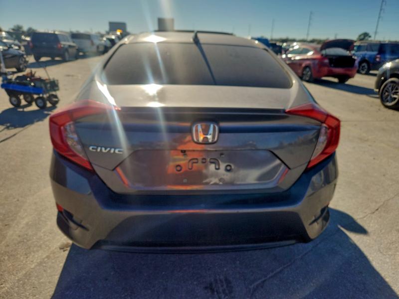 Photo 6 from auction – 2018 HONDA CIVIC EX with VIN JHMFC1F34JX034345
