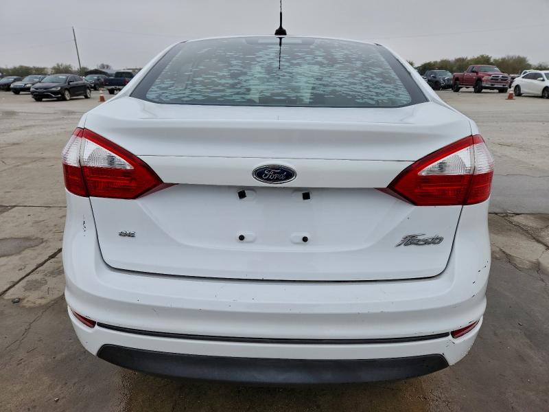 Zdjęcie 6 z aukcji – 2015 FORD FIESTA SE z VIN 3FADP4BJ2FM110585