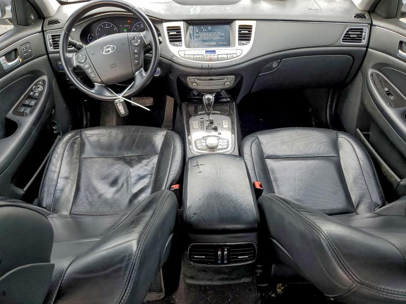 Photo 8 from auction – 2013 HYUNDAI GENESIS 3. with VIN KMHGC4DD6DU248029
