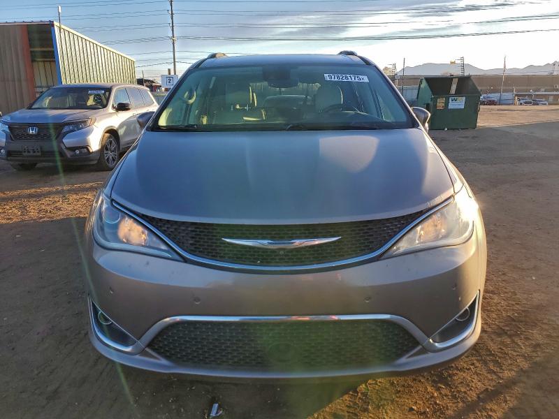 Photo 5 from auction – 2017 CHRYSLER PACIFICA T with VIN 2C4RC1EG9HR537543