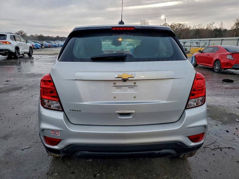Photo 6 from auction – 2017 CHEVROLET TRAX LS with VIN 3GNCJKSB8HL288361