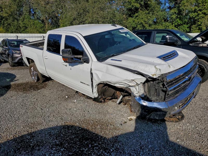 Photo 4 from auction – 2017 CHEVROLET SILVERADO with VIN 1GC1KVEY0HF156087
