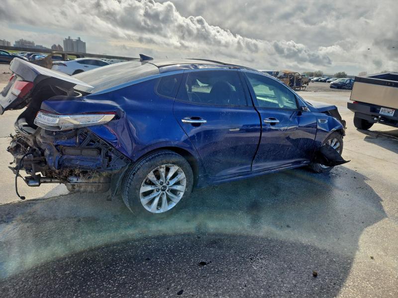 Photo 3 from auction – 2018 KIA OPTIMA EX with VIN 5XXGU4L34JG229278