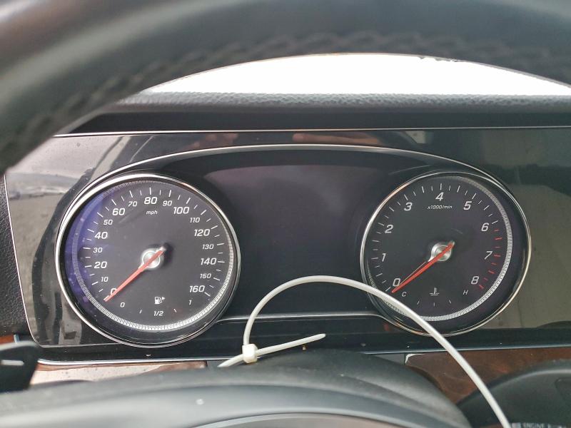 Photo 9 from auction – 2017 MERCEDES-BENZ E 300 with VIN WDDZF4JB7HA016656