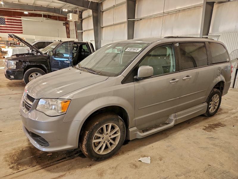 DODGE GRAND CARA 2015 with VIN 2C4RDGCG4FR581742 - Photo from auction