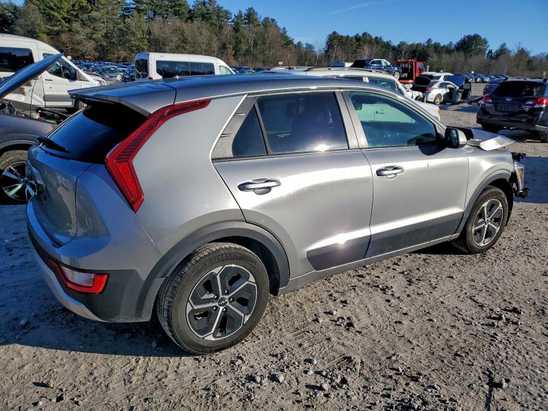 Photo 3 from auction – 2023 KIA NIRO LX with VIN KNDCP3LE8P5082302