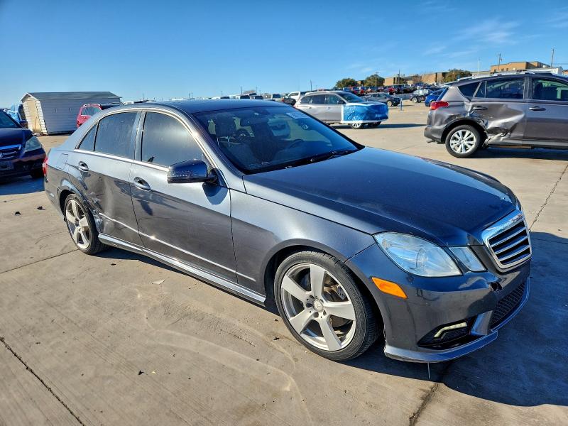 Photo 4 from auction – 2011 MERCEDES-BENZ E 350 with VIN WDDHF5GB2BA320364