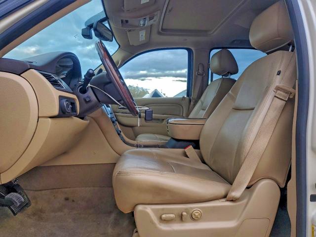 Photo 7 from auction – 2013 CADILLAC ESCALADE L with VIN 1GYS4BEF9DR375404